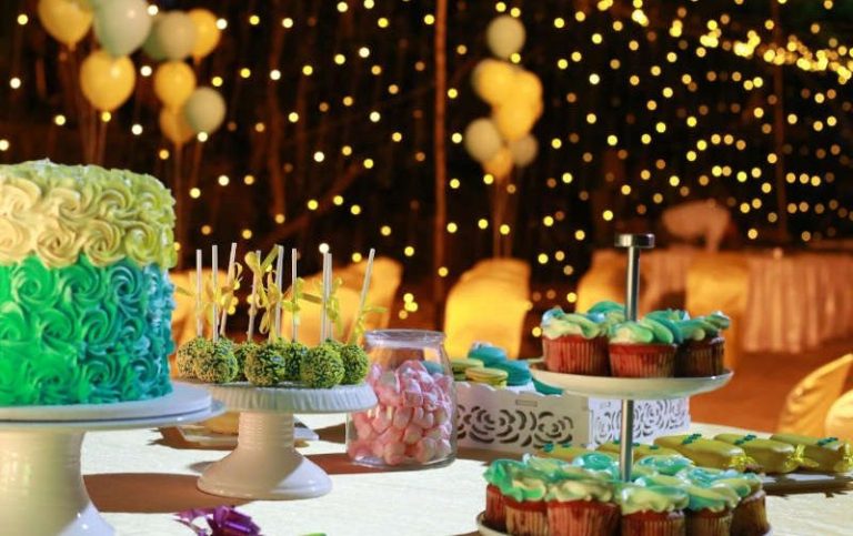 Partyservice Catering Brieselang: vielseitiges Buffet für Ihre Feier. Partyservice Catering Brieselang: Buffet mit Speisen und Snacks für Geburtstags- und Familienfeiern.