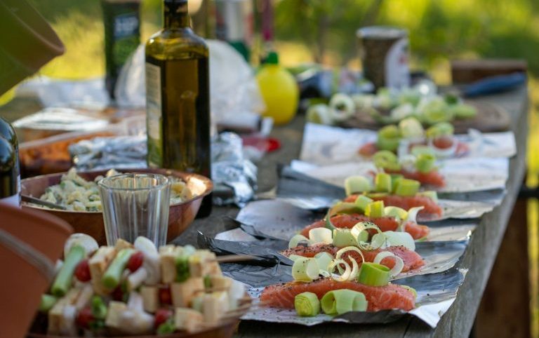 Nachhaltiges, exklusives Catering in Berlin: Genuss mit Verantwortung. Exklusives Catering von Al-Layal: nachhaltig angerichtete Speisen für Events in Berlin.