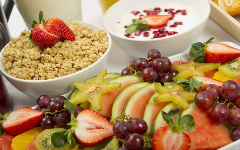 Buffetservice Berlin: klassisches Frühstücksbuffet mit Brötchen und Aufschnitt. Buffetservice Berlin: klassisches Frühstücksbuffet mit frischen Brötchen & Aufschnitt.