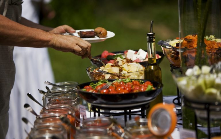 Buffetservice Berlin: köstliches Brunchbuffet mit süßen und herzhaften Speisen. Buffetservice Berlin: reichhaltiges Brunchbuffet mit süßen & herzhaften Speisen.