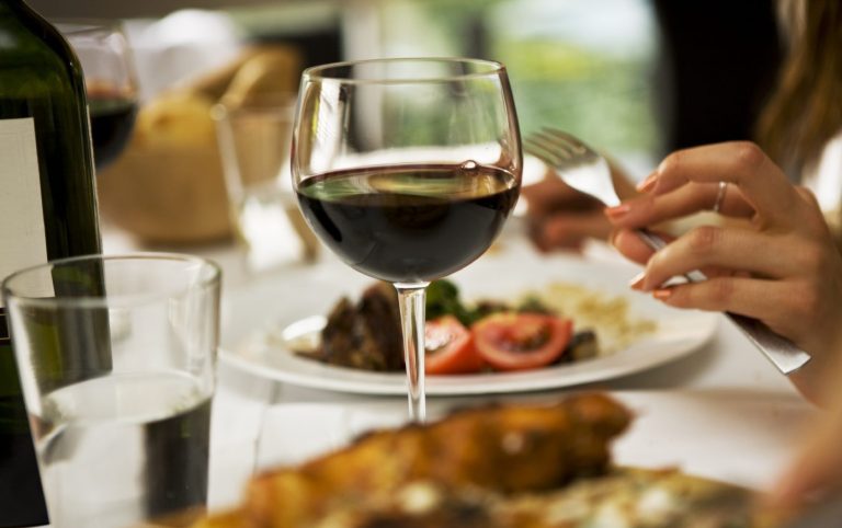Buffetservice Berlin: festliches Dinnerbuffet mit warmen und kalten Speisen. Buffetservice Berlin: festliches Dinnerbuffet mit warmen & kalten Speisen.
